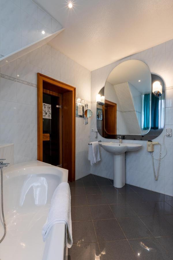 Hotel Wittekindsquelle Bad Oeynhausen Exteriör bild